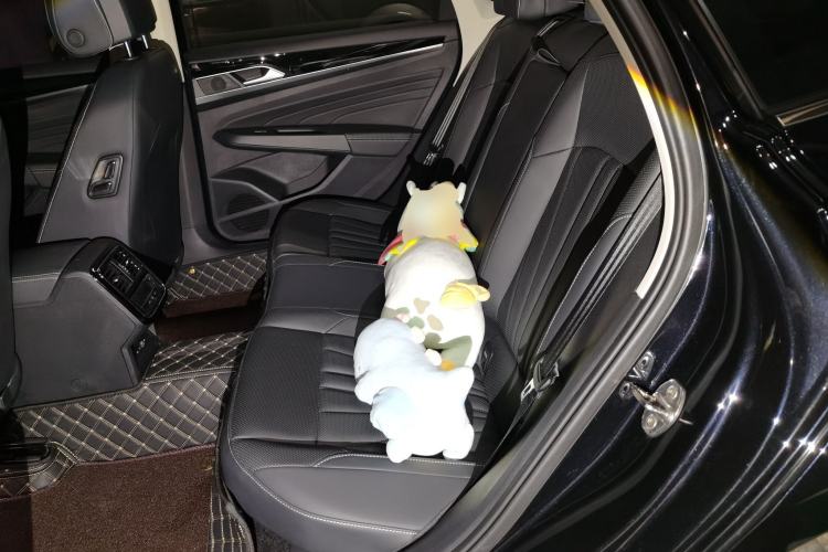 Used Volkswagen Passat 2025 Premium Version 380TSI Dragon Edition
