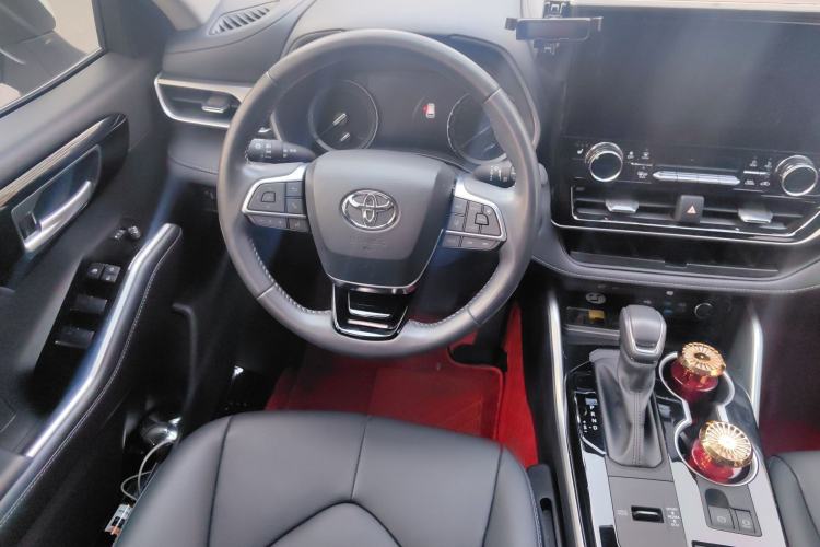 Used Toyota Highlander 2023 2.5L Smart Electric Hybrid Dual-Engine Four-Wheel Drive Prestige Version – 7 Seats Steering Wheel