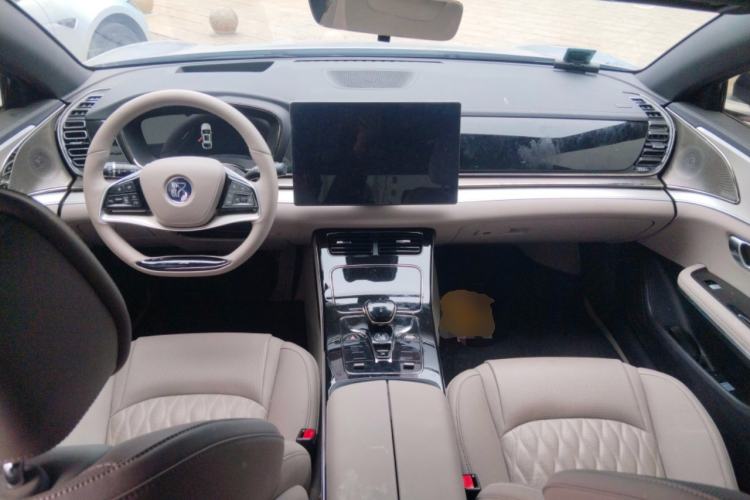 Used BYD Han 2025 DM-i 125KM Prestige Model
