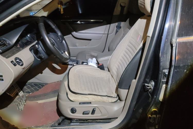 Used Volkswagen Magotan 2012 Facelift 2.0 TSI Prestige Model
