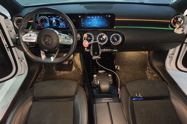 Used Mercedes-Benz A-Class 2022 A 200 L Sport Sedan Fashion Model
