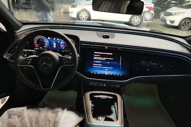 Used Mercedes-Benz E-Class 2023 Updated E 300 L Luxury Edition
