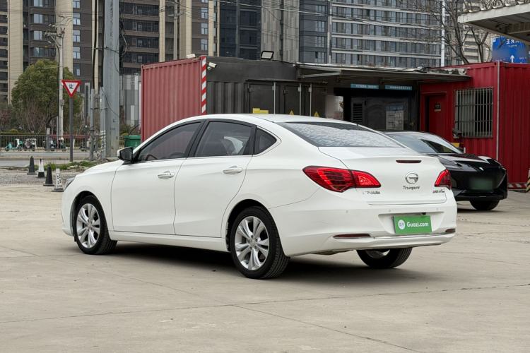 Used GAC Trumpchi GA6 2016 235T DCT Elite Edition Exterior 2