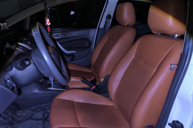 Used Ford Fiesta 2013 Hatchback 1.5L Automatic Fashion Edition
