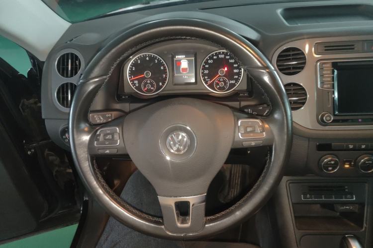Used Volkswagen Tiguan 2016 2.0 TSI Four-Wheel Drive Standard Version