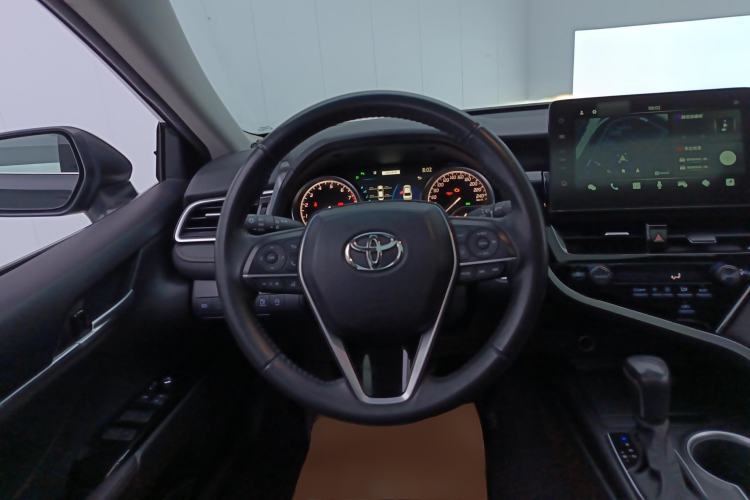 Used Toyota Camry 2021 2.0G Luxury Edition
