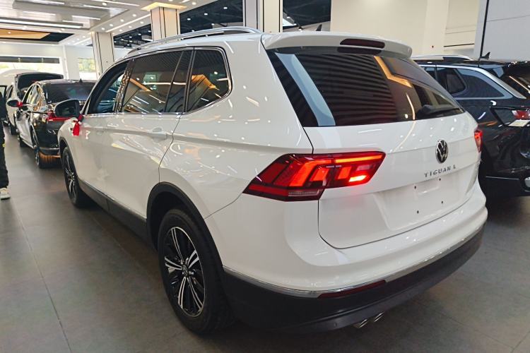 Used Volkswagen Tiguan L 2021 330TSI Automatic Two-Wheel Drive Smart Edition
