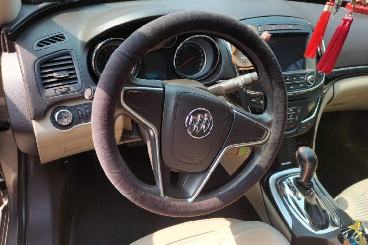 Used Buick Regal 2015 2.0L Leading Fashion Edition
