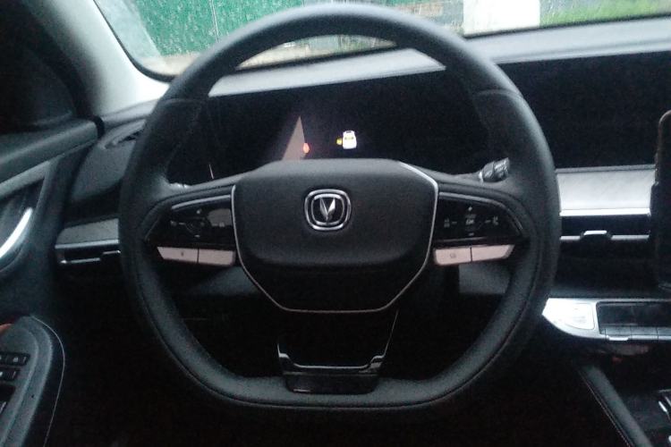 Used CHANGAN Eado 2023 Changan Edition PLUS Blue Whale NE 1.4T GDI DCT Prestige Version Steering Wheel