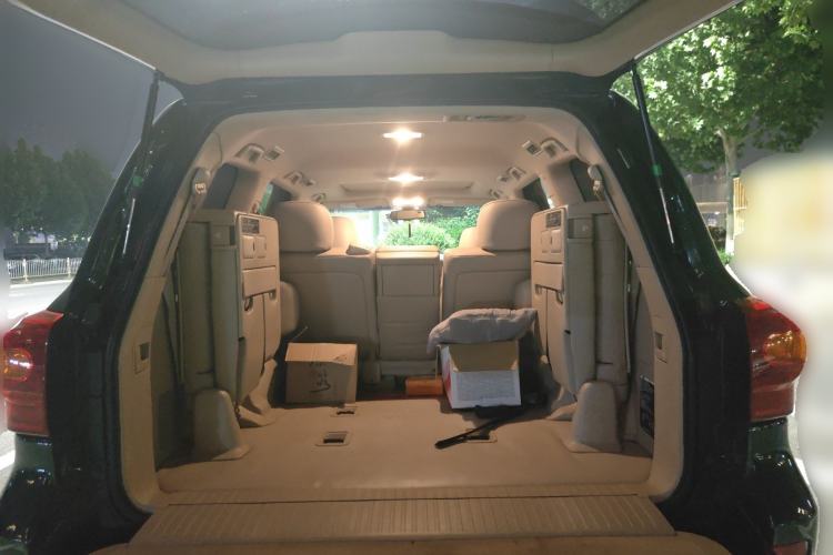 Used Toyota Land Cruiser 2012 4.0L Automatic VX
