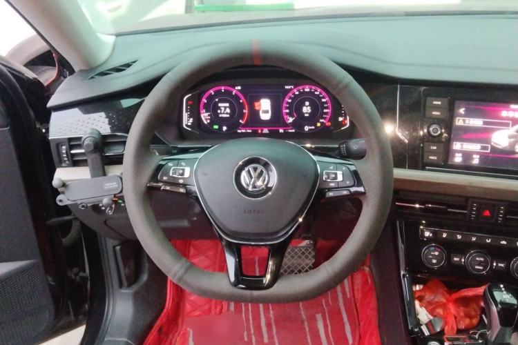 Used Volkswagen Passat 2019 330TSI Luxury Edition China VI Standard