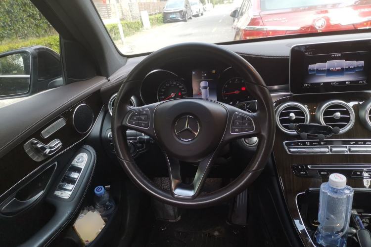 Used Mercedes-Benz GLC 2019 Facelift GLC 260 L 4MATIC Luxury Model