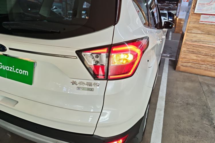 Used Ford Kuga 2018 EcoBoost 180 Two-Wheel-Drive Luxury Wing Edition