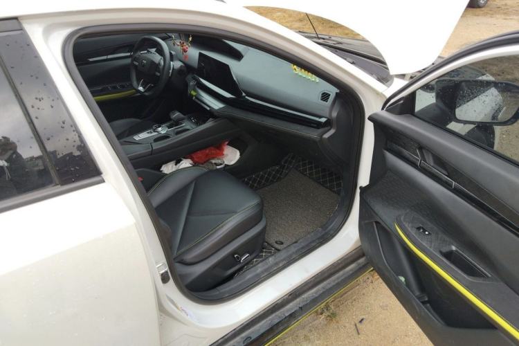 Used Changan UNI-V 2022 1.5T Sport Edition