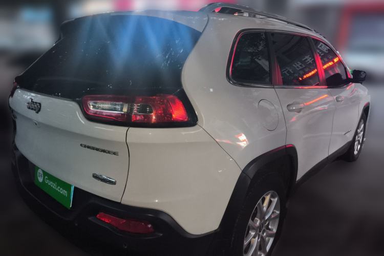 Used Jeep Cherokee 2016 2.0L Smart Version