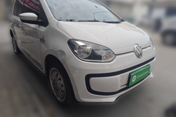 Used Volkswagen up! 2015 1.0L move up!
