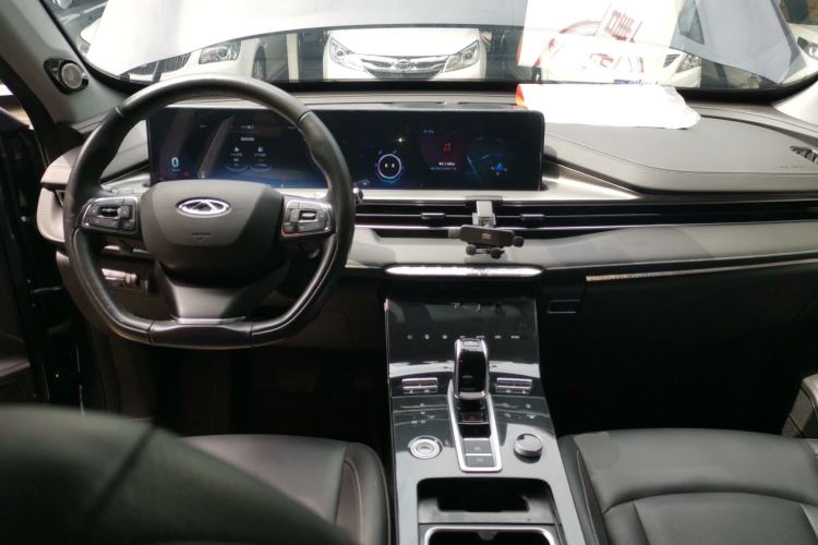 Used Chery Tiggo 8 PLUS 2021 290TGDI DCT Haoting Edition Center Console