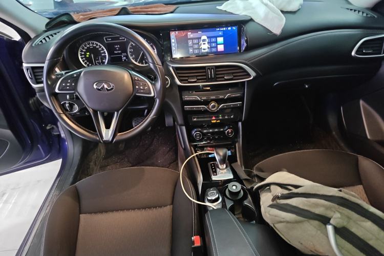 Used Infiniti QX30 2017 1.6T Two-Wheel-Drive Sport Edition