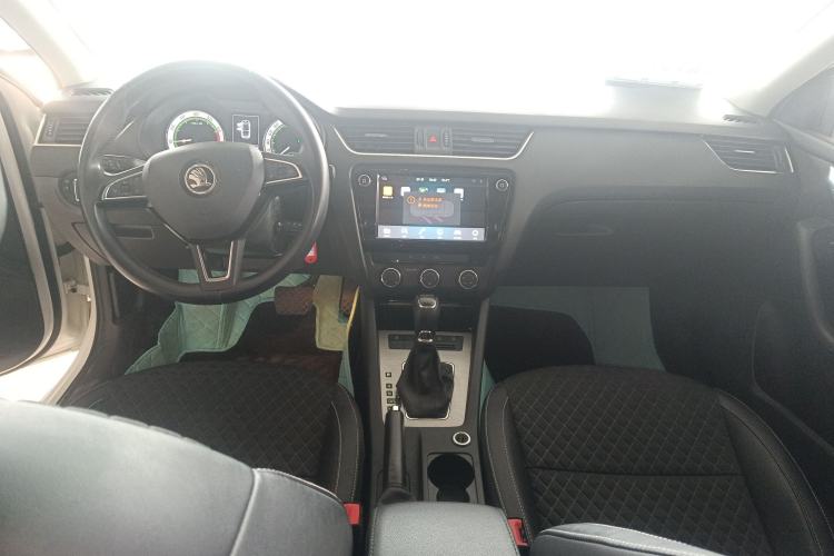 Used Skoda Octavia 2018 1.6L Automatic Luxury Edition
