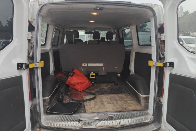 Used Ford Transit 2017 2.0T Diesel Multi-Purpose Commercial Vehicle Short Wheelbase Low Roof China V Standard