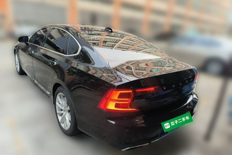 Used Volvo S90 New Energy 2020 T8 e-Drive Hybrid – Zhiyi Luxury Edition Rear Left 45 Deg