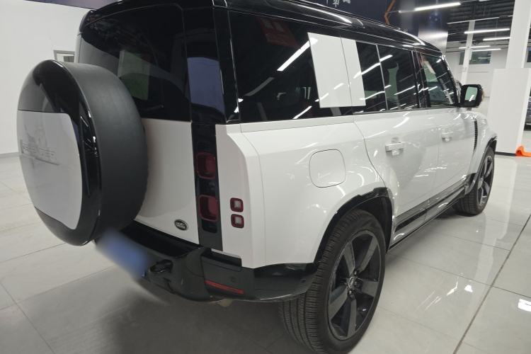 Used Land Rover Defender 2025 110 3.0T P400 – Dynamic HSE