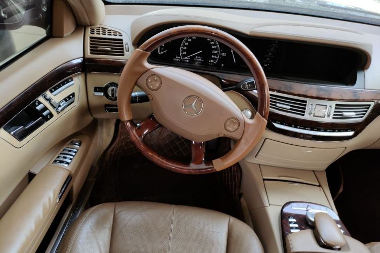 Used Mercedes-Benz S-Class 2008 S 500 L Steering Wheel