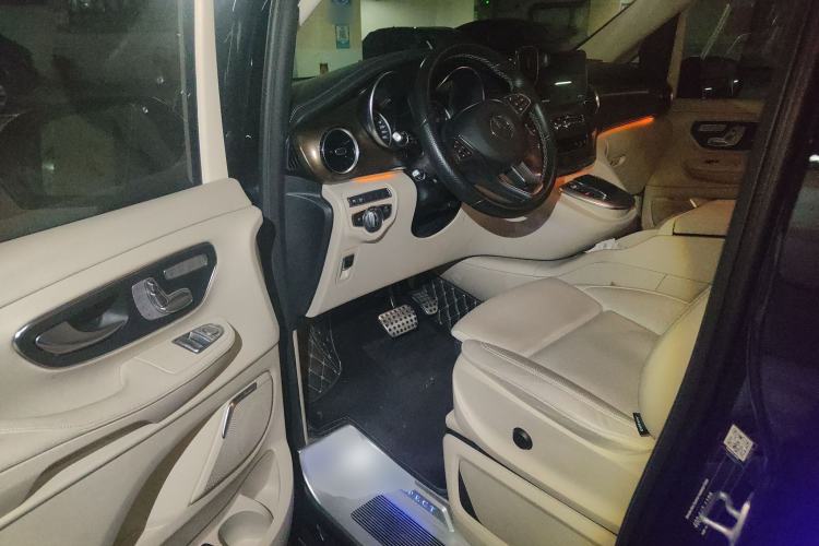 Used Mercedes-Benz V-Class 2022 V 260 L Long-wheelbase Luxury Edition
