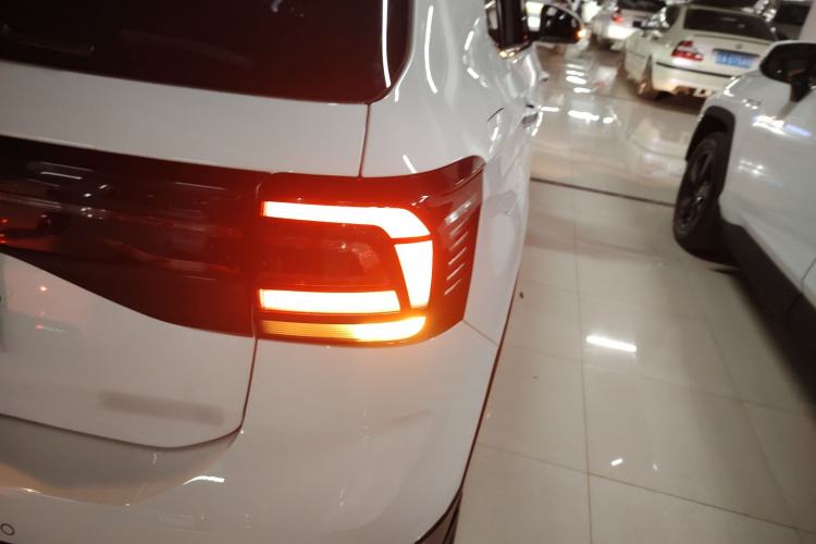 Used Volkswagen T-Cross 2023 300TSI DSG Comfort Edition
