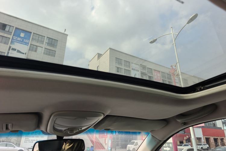 Used Roewe W5 2014 1.8T 4WD Automatic Haoyu Special Edition