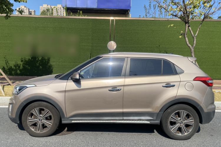 Used Hyundai ix25 2015 2.0L Automatic Two-Wheel Drive Intelligent GLS
