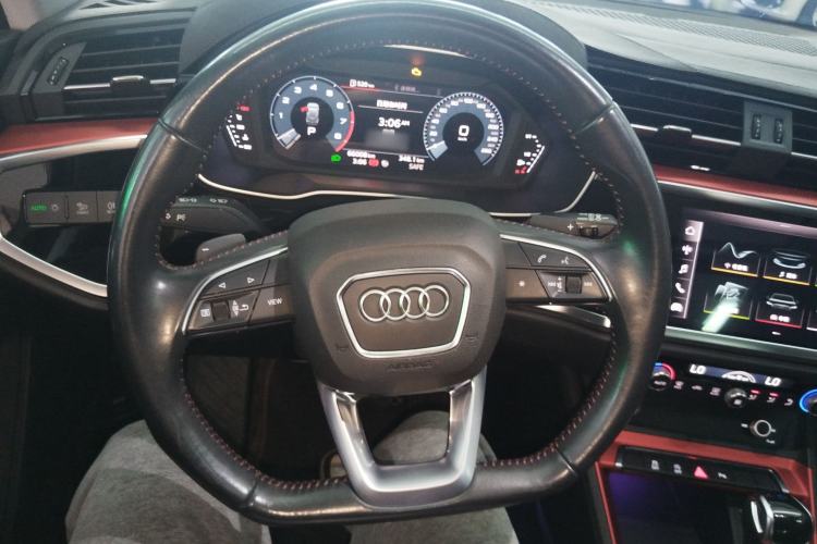 Used Audi Q3 2020 35 TFSI Fashion Dynamic Model