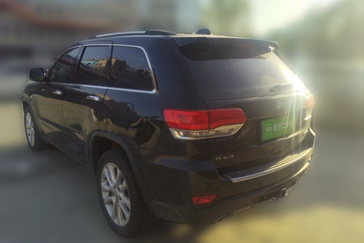 Used Jeep Grand Cherokee 2017 3.0L Comfort Navigation Edition Rear Left 45 Deg