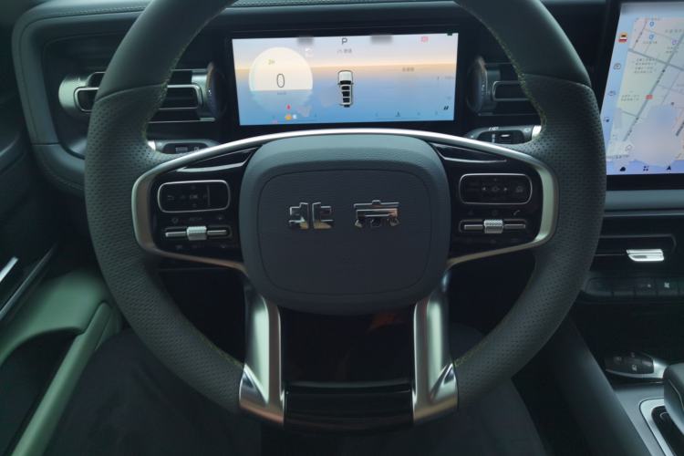 Used BAIC Off-Road BJ40 2024 2.0T All-New Ring of the Taklamakan Champion Edition Steering Wheel