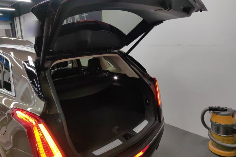 Used Cadillac XT5 2016 25T Luxury Model
