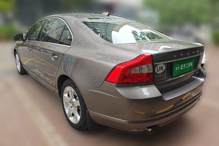 Used Volvo S80L 2011 2.0T Zhiya Edition
