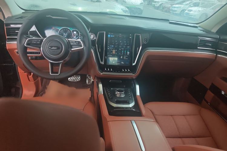 Used Zotye T700 2017 1.8T Dual-Clutch Prestige Model
