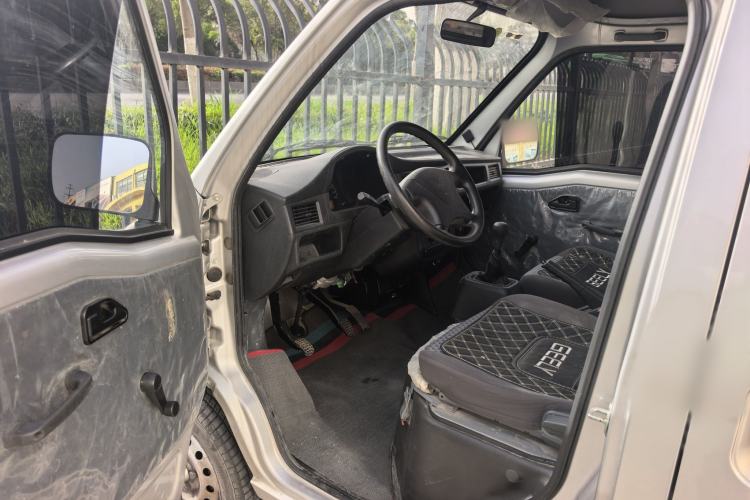 Used Wuling Zhiguang 2023 1.5L Practical Version 5/7 Seats Left Front Seat