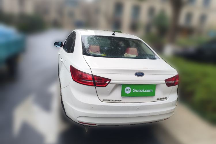 Used Ford Escort 2015 1.5L Automatic Comfort Edition
