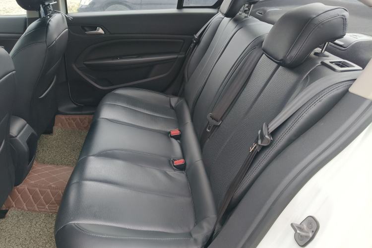 Used Peugeot 408 2014 1.8L Manual Leading Edition
