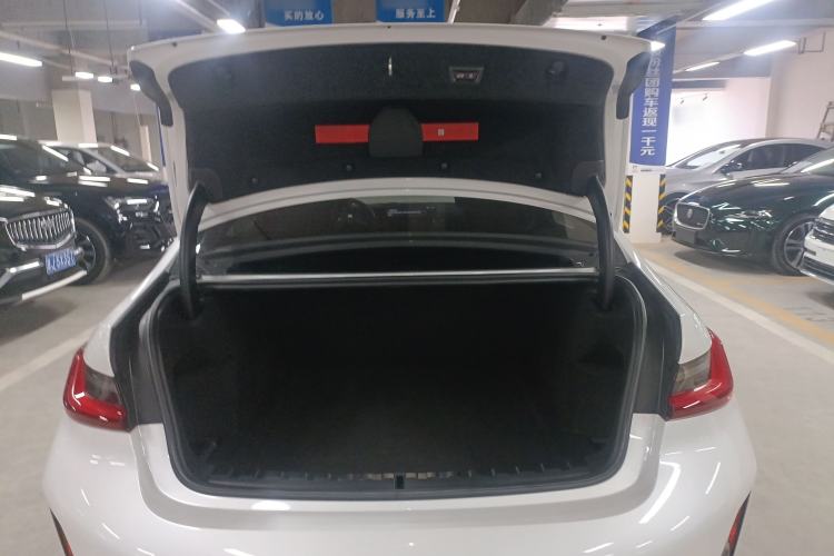 Used BMW 3 Series 2025 330Li M Sport Shadowline Package
