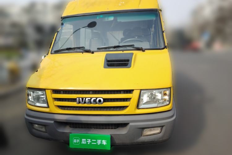 Used Iveco Daily 2014 2.5T-A35 NJ6484ACM47Z4