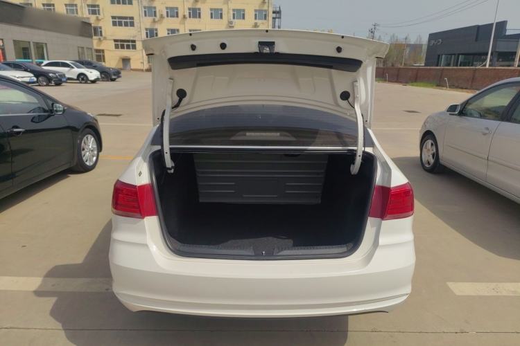 Used Volkswagen Santana 2018 1.5L Manual Fashion Edition Trunk