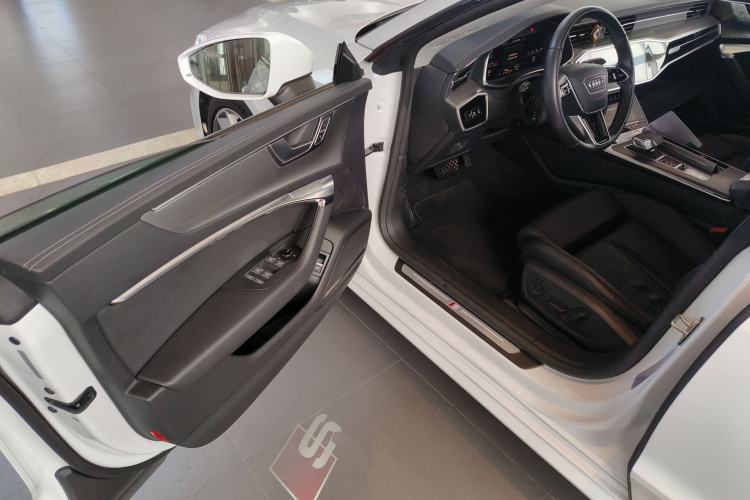 Used Audi A7 2024 45 TFSI Prestige Edition
