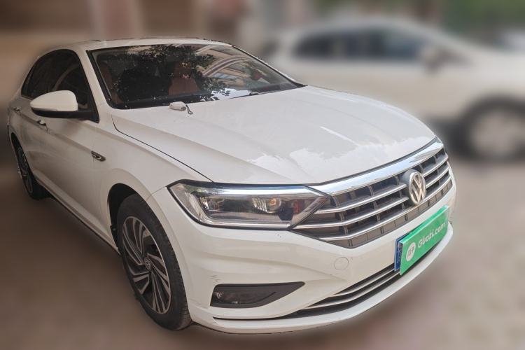 Used Volkswagen Sagitar 2022 200TSI DSG Flyover Edition Front Right 45 Deg