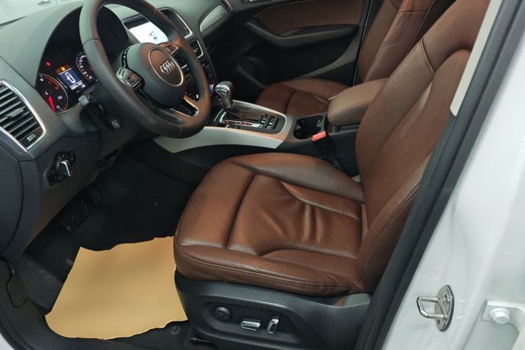 Used Audi Q5 2015 40 TFSI Technology Edition
