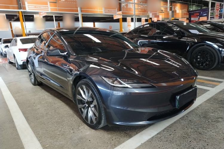 Used Tesla Model 3 2023 Long-Range All-Wheel-Drive Version