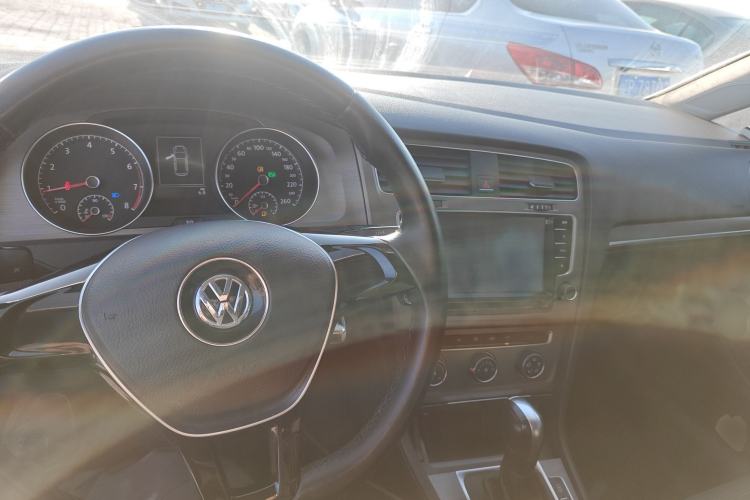 Used Volkswagen Golf 2015 1.6L Automatic Comfort Model