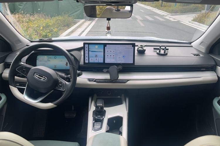 Used Geely Auto Emgrand L HiP 2022 1.5TD-DHT Pro 100KM Super Swift