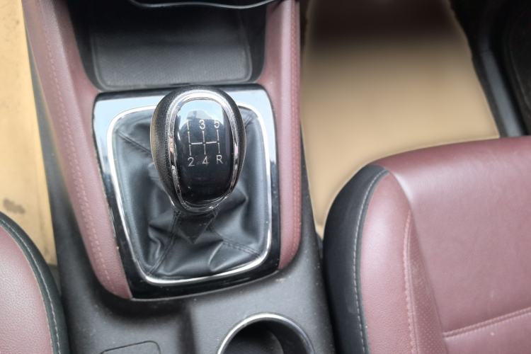 Used CHANGAN Lingxuan 2017 1.6L Manual Happiness Edition